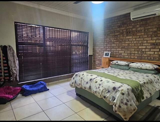 3 BEDROOM HOUSE FOR SALE IN FLORA GARDENS